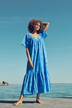Saint Tropez 2023 dresses | the collection at the official Saint Tropez webshop