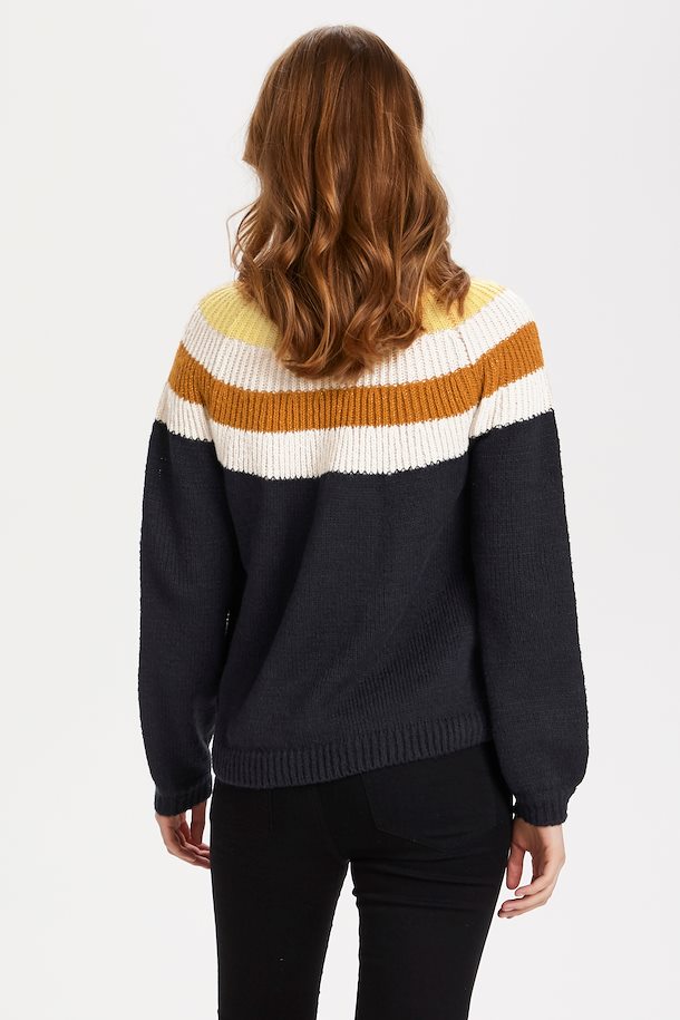 pullover knitted