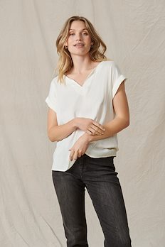 Saint Tropez 2024 blouses | Shop at the official Saint Tropez webshop | Blusen